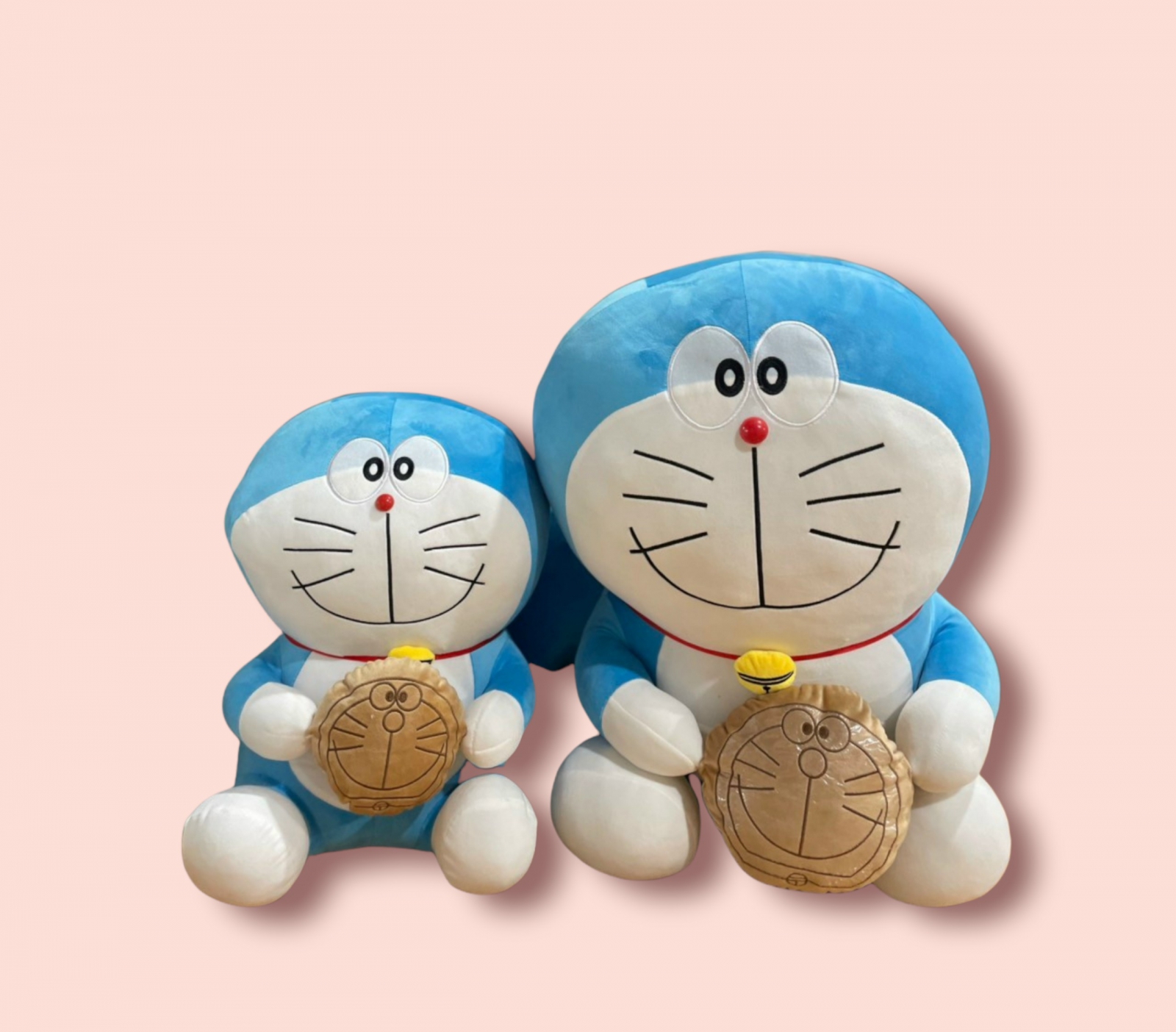 Doremon Ôm Bánh Rán