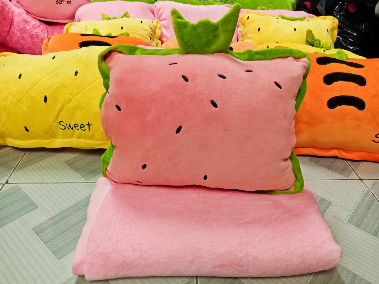 Gối Ôm Trái Cây Kèm Chăn